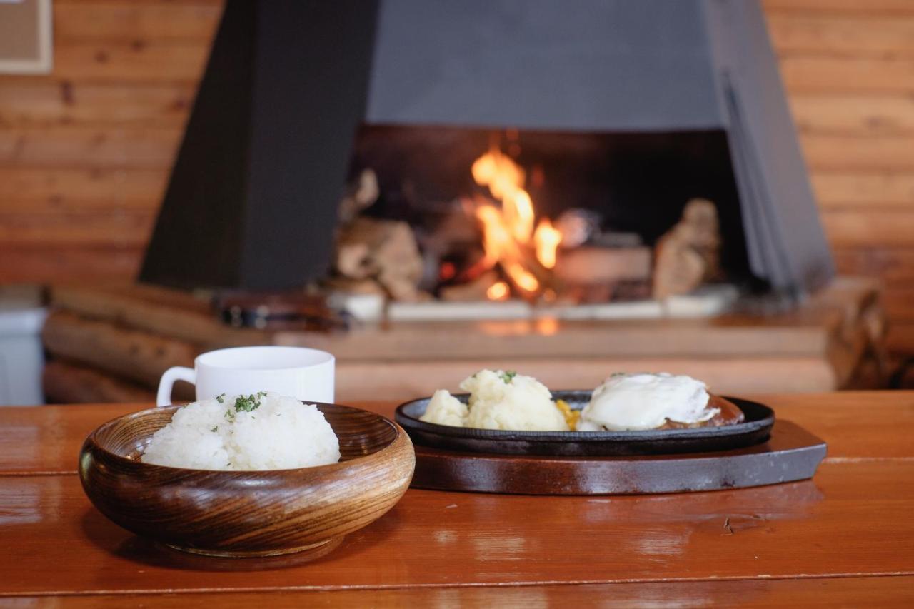 The Yurts At Margo'S Garden, Kiroro Hotel Akaigawa Exterior foto